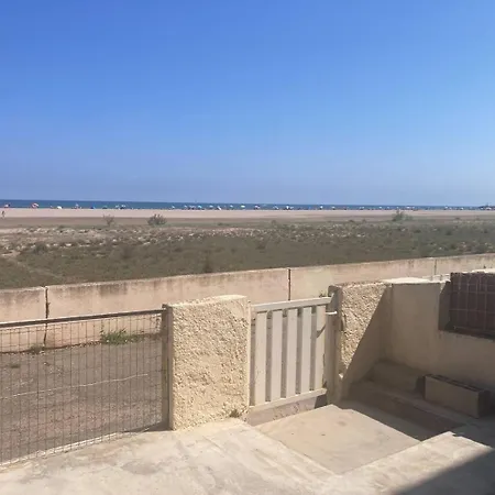 T2 En Rdc Avec Terrasse Donnant Un Acces Direct A La 아파트